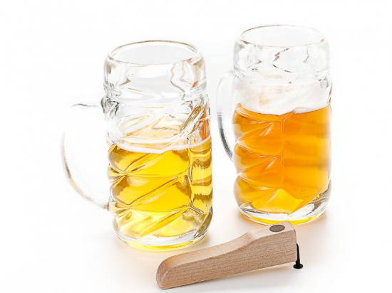 Chopes à bière + décapsuleur